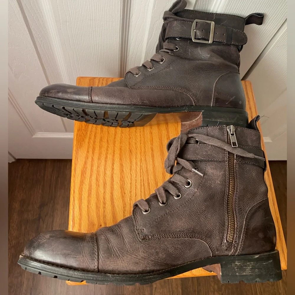 BANANA REPUBLIC Broderick Dark Brown Side Zip Buckle Cap Toe Lace Up Chukka 8‎